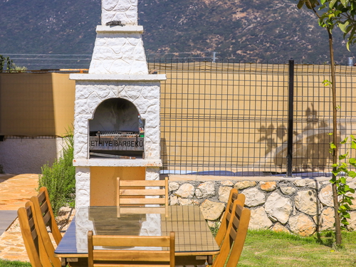  gece  -  Kasım
  | Kaş Çukurbağ'da Modern ve Korunaklı Villa Kiralama